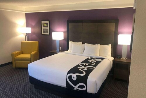 Гостиница La Quinta Inn & Suites by Wyndham Panama City в Панама-Сити