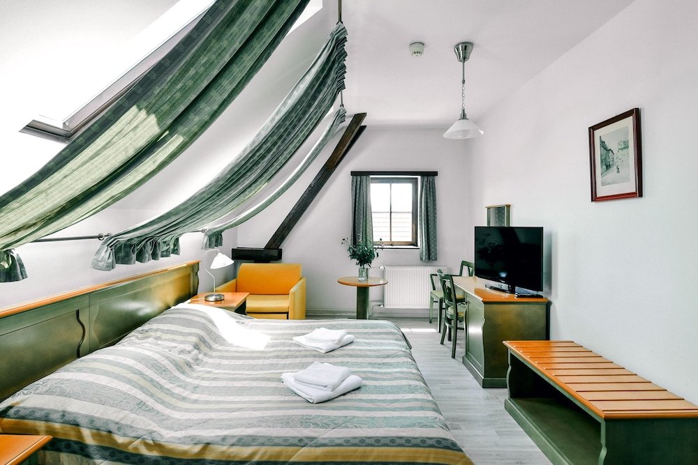 Фото Hotel Pivoňka