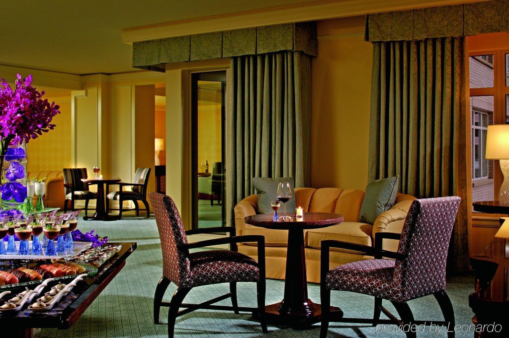 Фото The Ritz-Carlton, Dallas