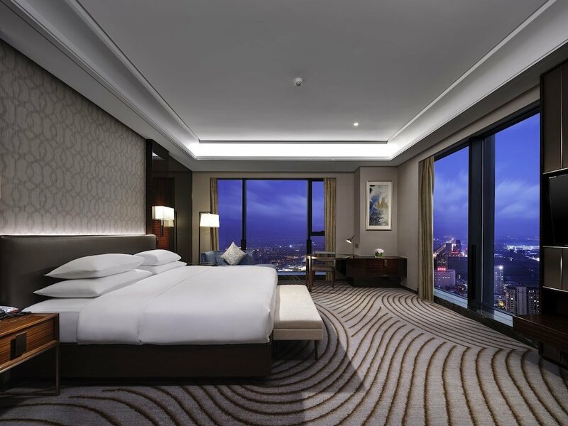 Гостиница Grand New Century Hotel Haining в Ханчжоу
