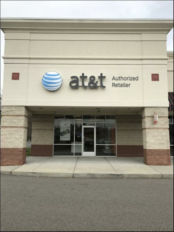 Mobile phone store At&t Store, Commonwealth of Virginia, photo