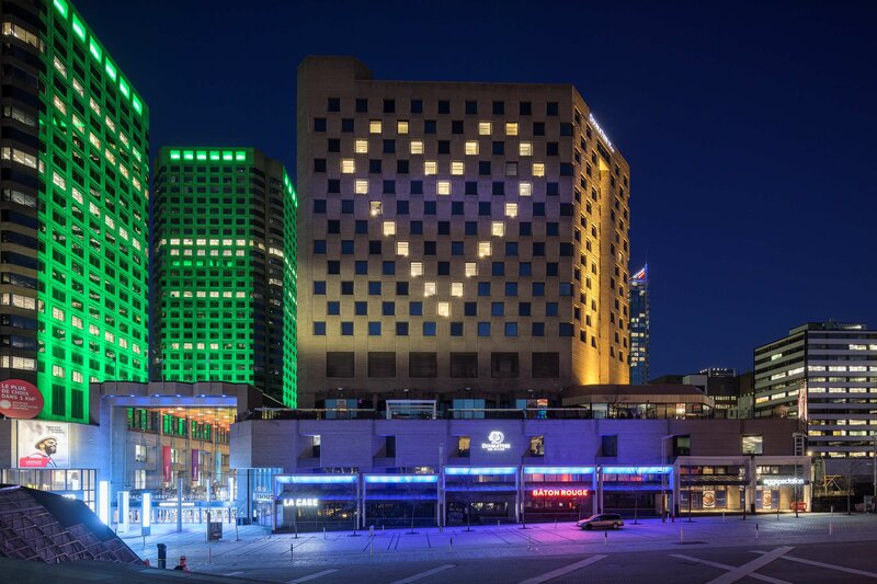 Гостиница DoubleTree by Hilton Montreal в Монреале