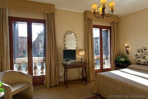 Гостиница Continental Venice Hotel