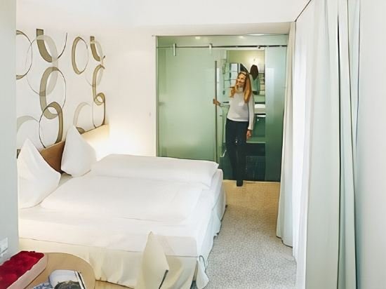 Фото Melvi Hotel Göppingen