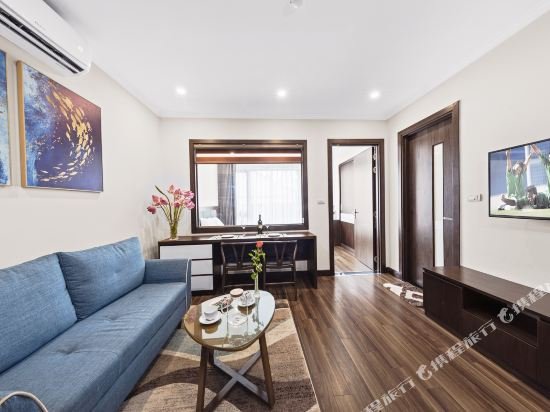 Фото Newsky Serviced Apartment