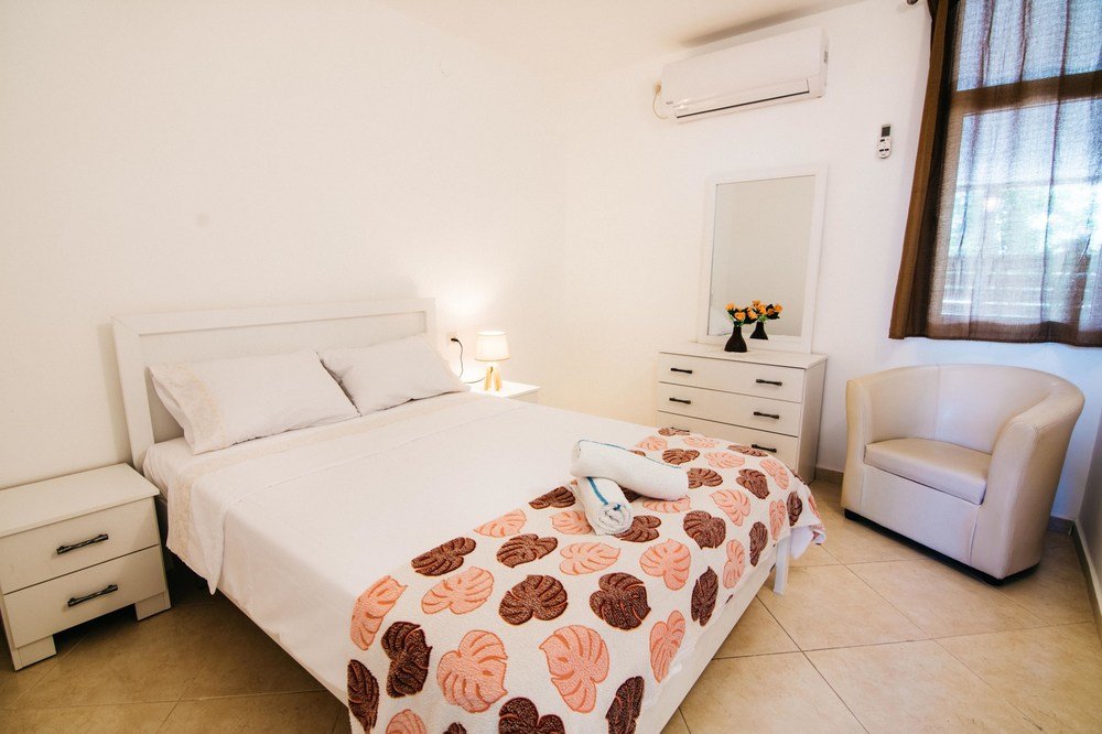 Фото Marianne Garden Apartment