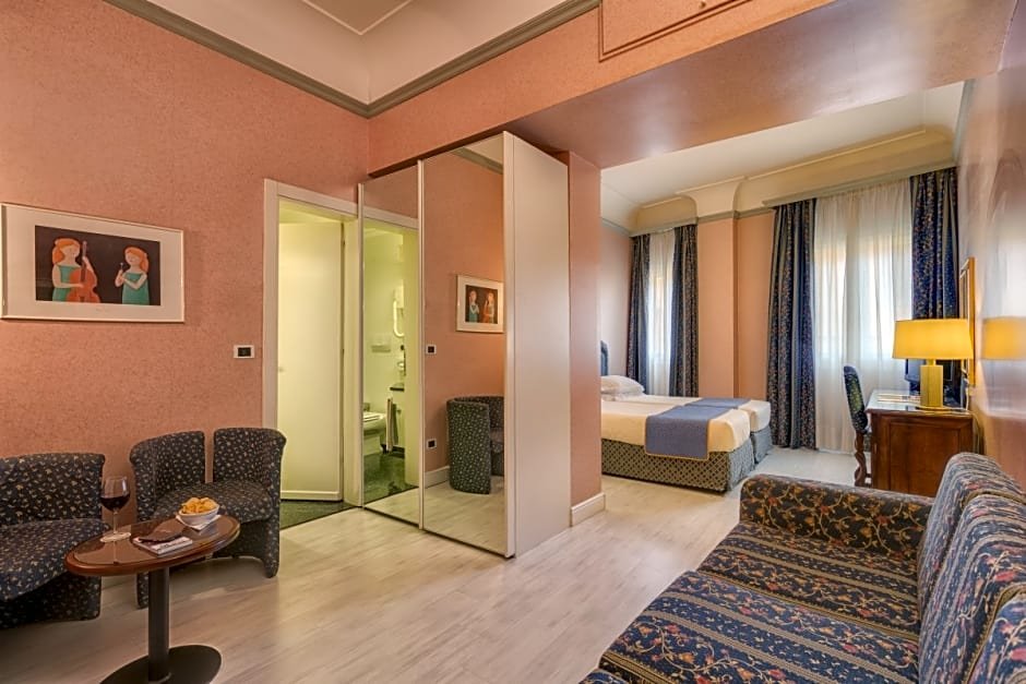 Фото Rivoli Boutique Hotel