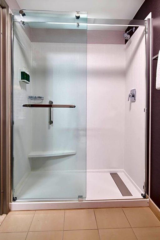 Фото Courtyard by Marriott Chicago Highland Park/Northbrook