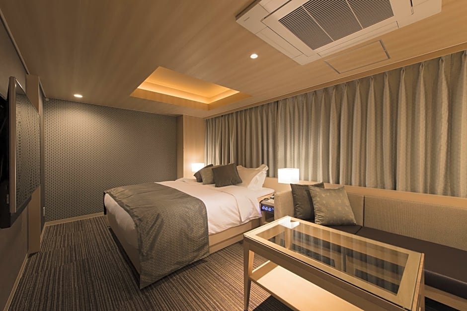 Фото MeguroHolic Hotel