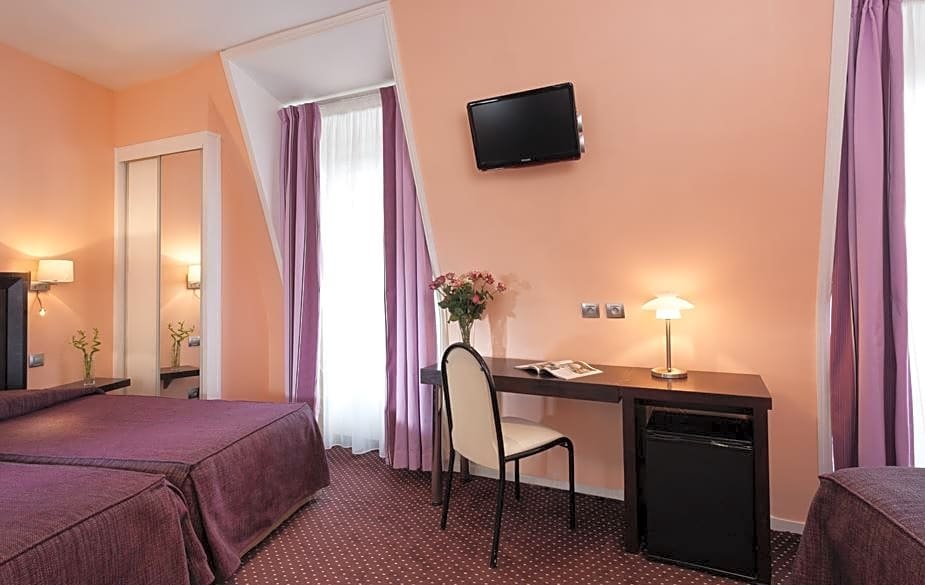 Фото Hotel Virgina