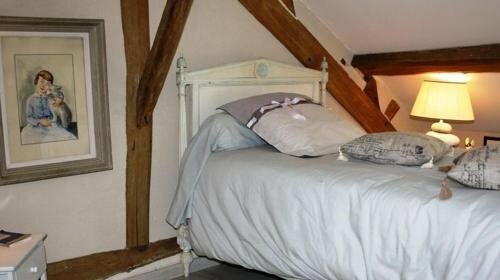 Гостиница Maison D'Hotes A L'Ombre Bleue в Рамбуйе