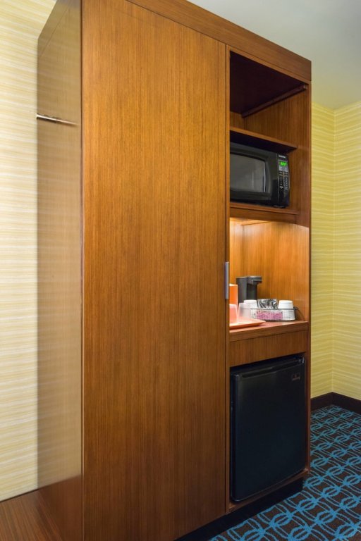 Фото Fairfield Inn & Suites by Marriott Paramus