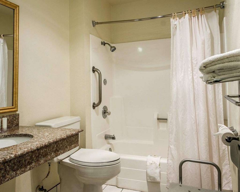 Фото Comfort Inn Modesto