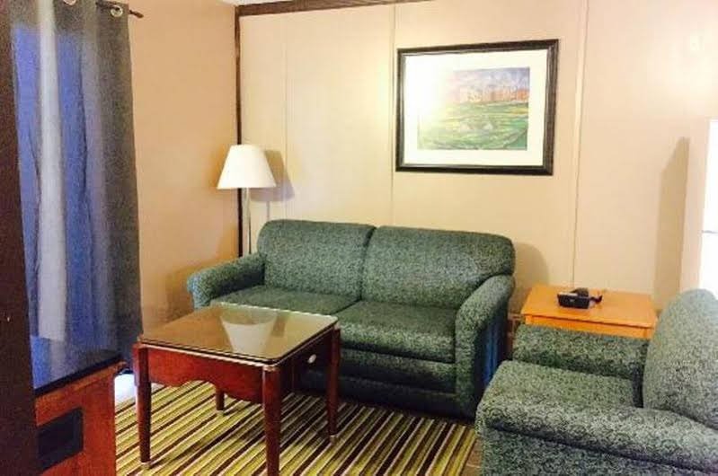 Фото Thriftlodge Edmonton