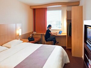 Ibis Basel Bahnhof (Switzerland, Basel, Margarethenstrasse 33-35), hotel