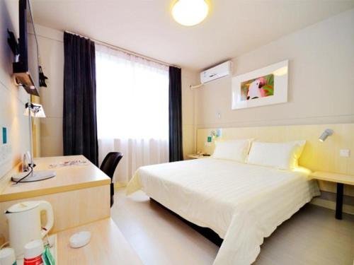 Фото Jinjiang Inn Wuhan Guanggu Avenue Gaoxin 2nd Road Branch