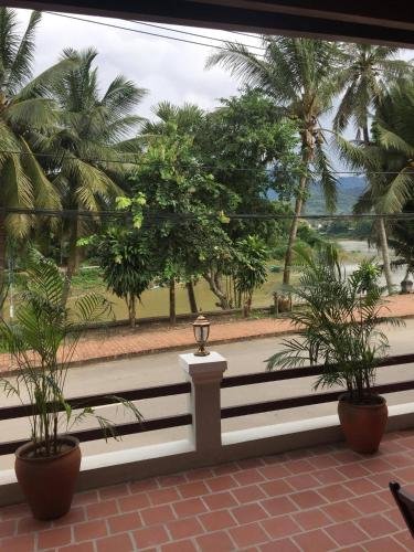 Фото Golden Lotus Namkhan View