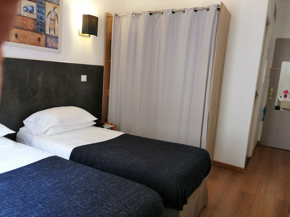 Фото Brit Hotel Colbert Juan les Pins