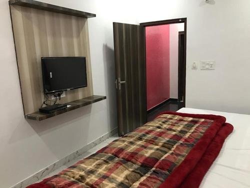 Фото Oyo 9055 Hotel Rich Inn