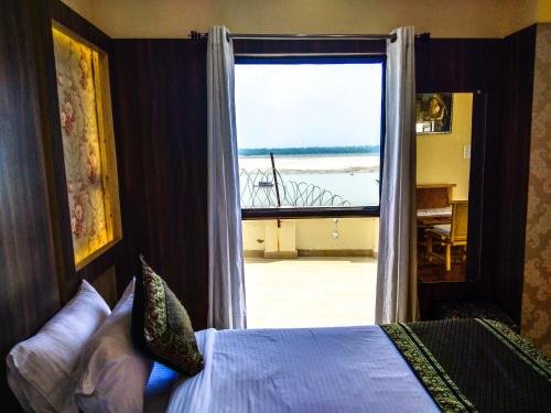 Фото Dwivedi Hotels Sri Omkar Palace