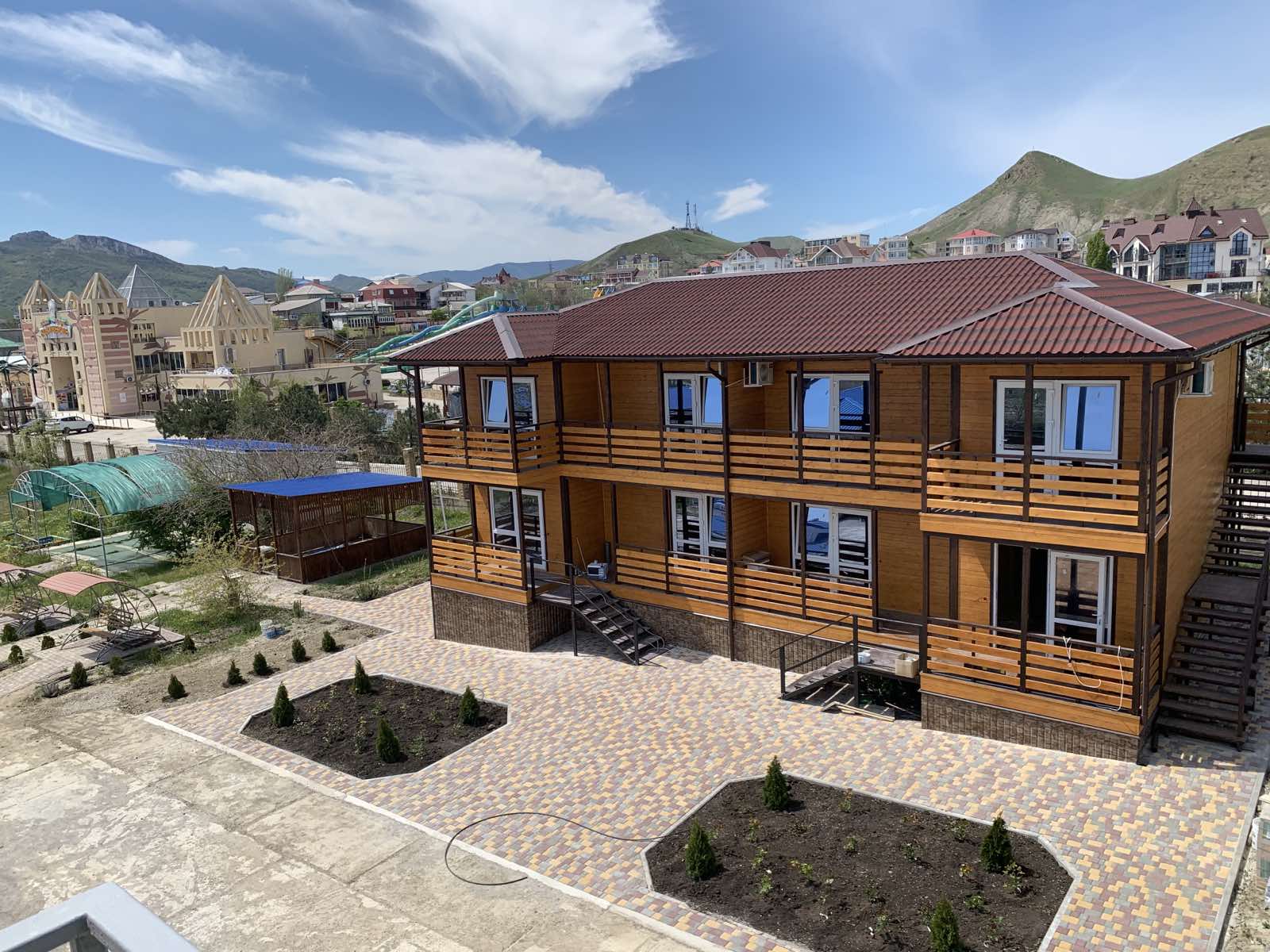 Фото отеля 1