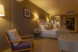 Kaya İzmir Thermal & Convention (Izmir, Narlidere District, Zeytin Street, 112), hotel