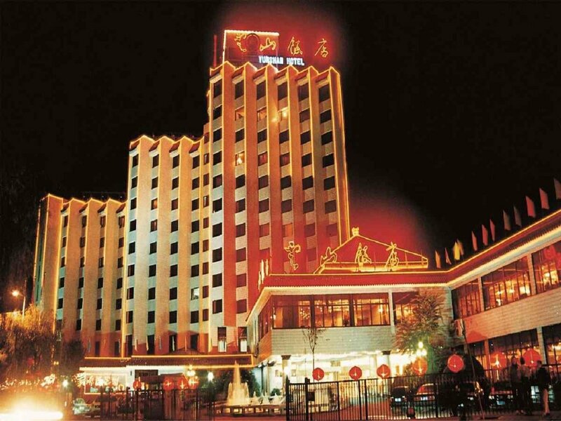 Гостиница Chengde Yunshan Hotel в Чэндэ