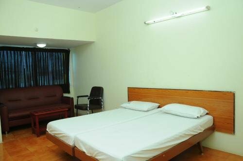 Гостиница Hotel Radhakrishna в Мадурае