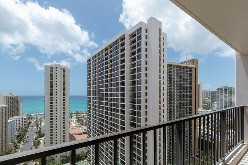 Гостиница High Level Waikiki Condo - Enjoy Ocean Views From Your Private Lanai! в Гонолулу