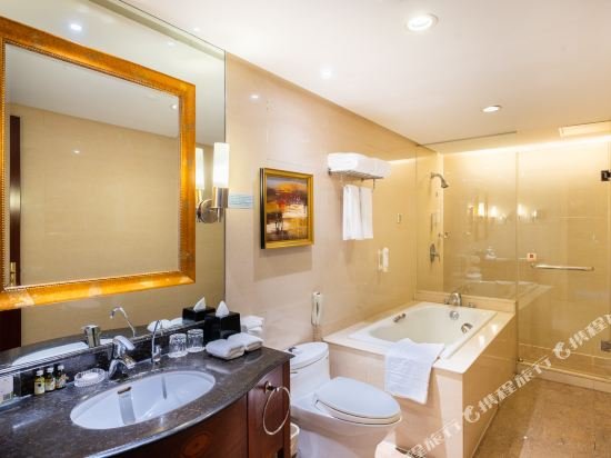 Фото Golden Ocean Hotel