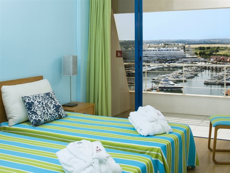 Фото Luna Olympus