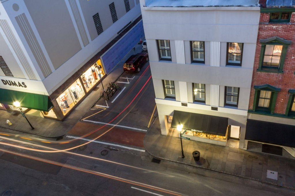 Фото The Quarters on King