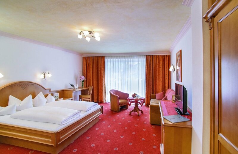 Гостиница Alpenhotel Karwendel - Adults Only в Лойташе