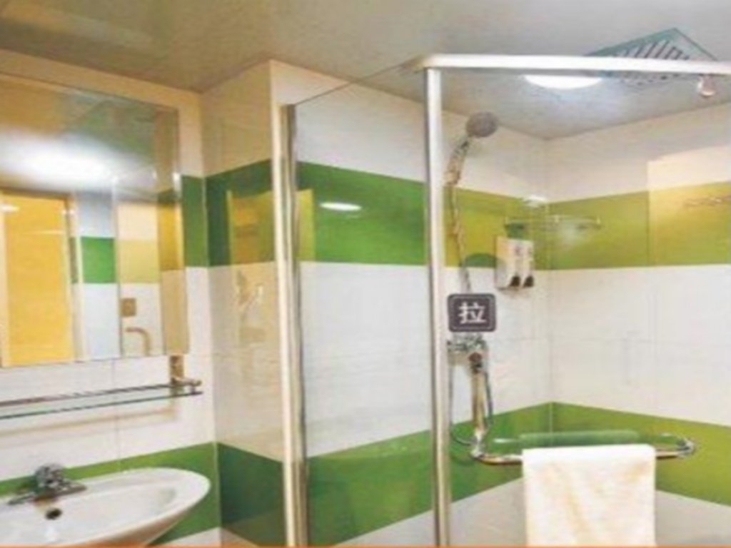 Фото 7 Days Inn Hanzhong Bei Da Jie Jiexin Park Branch