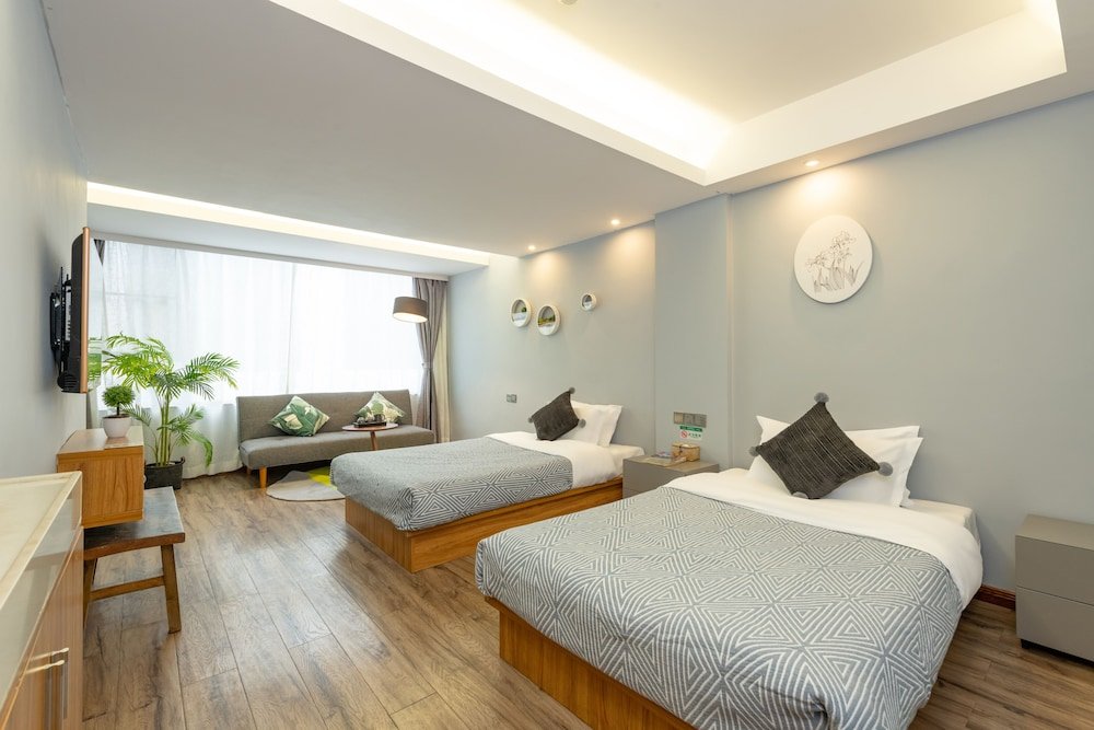 Фото Spring Blossoms Inn Yangshuo West Street