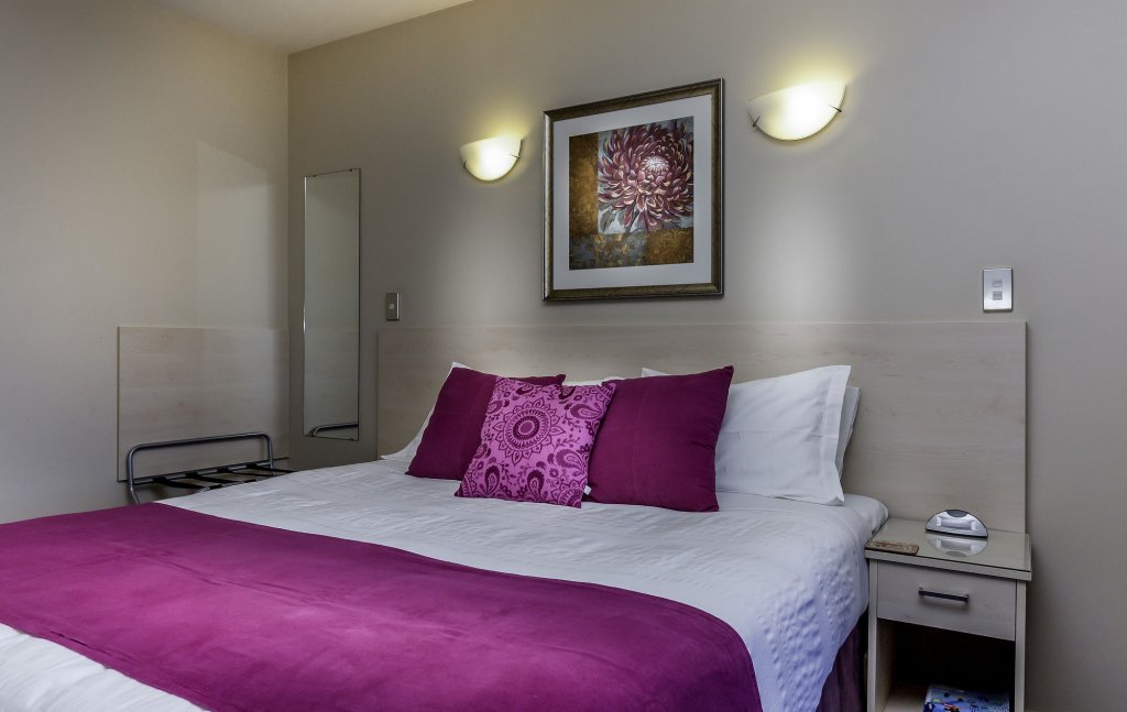 Фото 162 Kings of Riccarton Motel