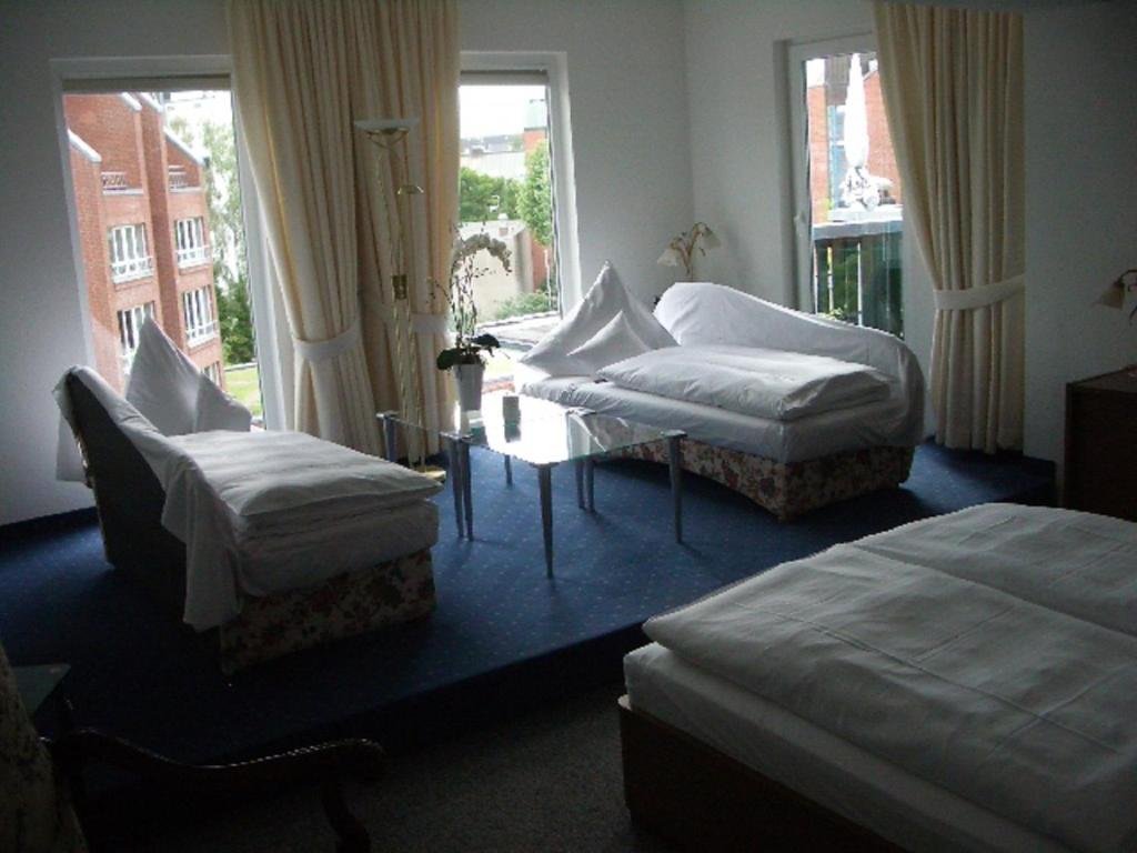 Фото Centro Hotel Consul Kiel by Ina