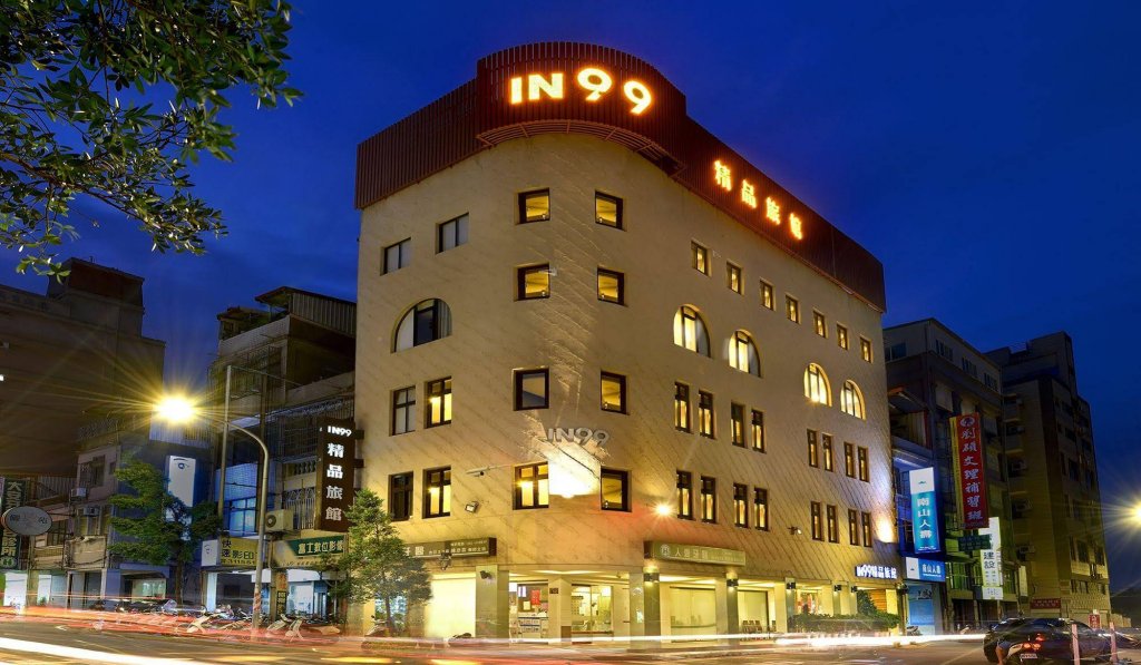 Фото отеля 1