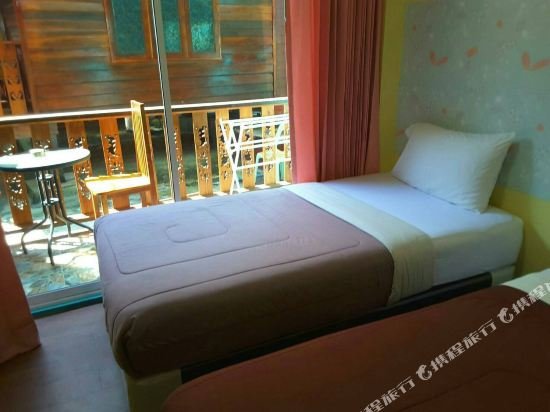 Фото Seahorse Bungalow 2