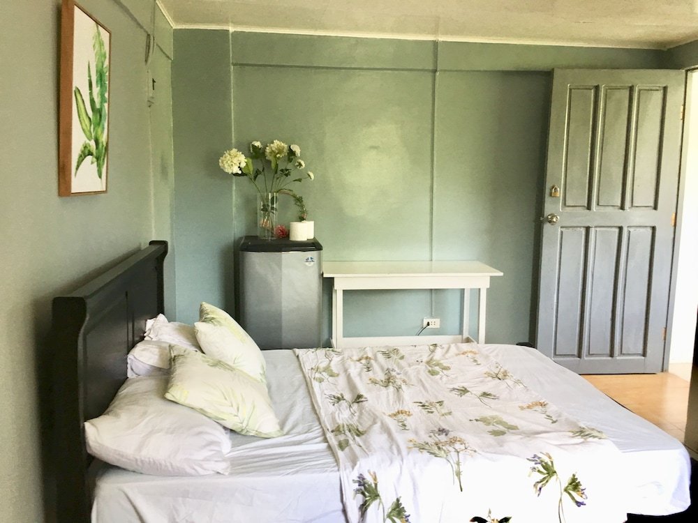 Фото Lalyn's Room in Quezon City