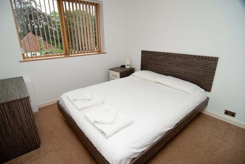 Фото Southampton Serviced Apartment