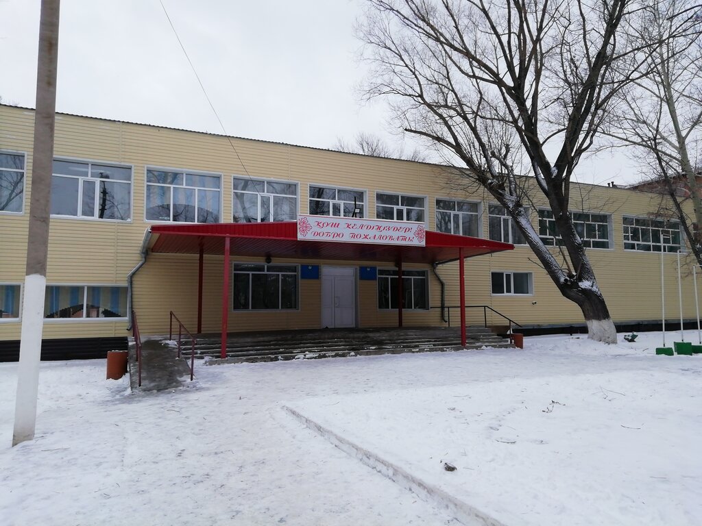 مدرسة Secondary school № 83 named after G. Mustafin ، ، صورة