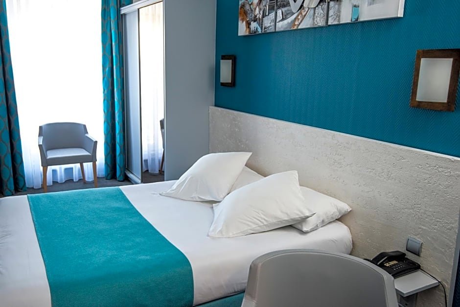 Фото Le Bristol Strasbourg Centre Gare