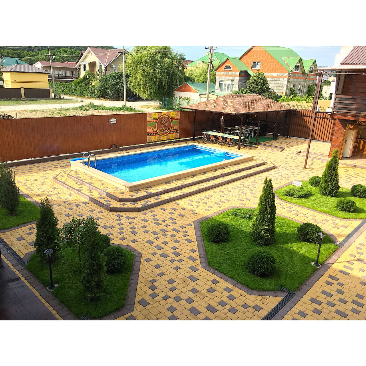 Фото ЛевРус