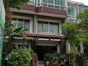 Baan Oui Phuket Guest House