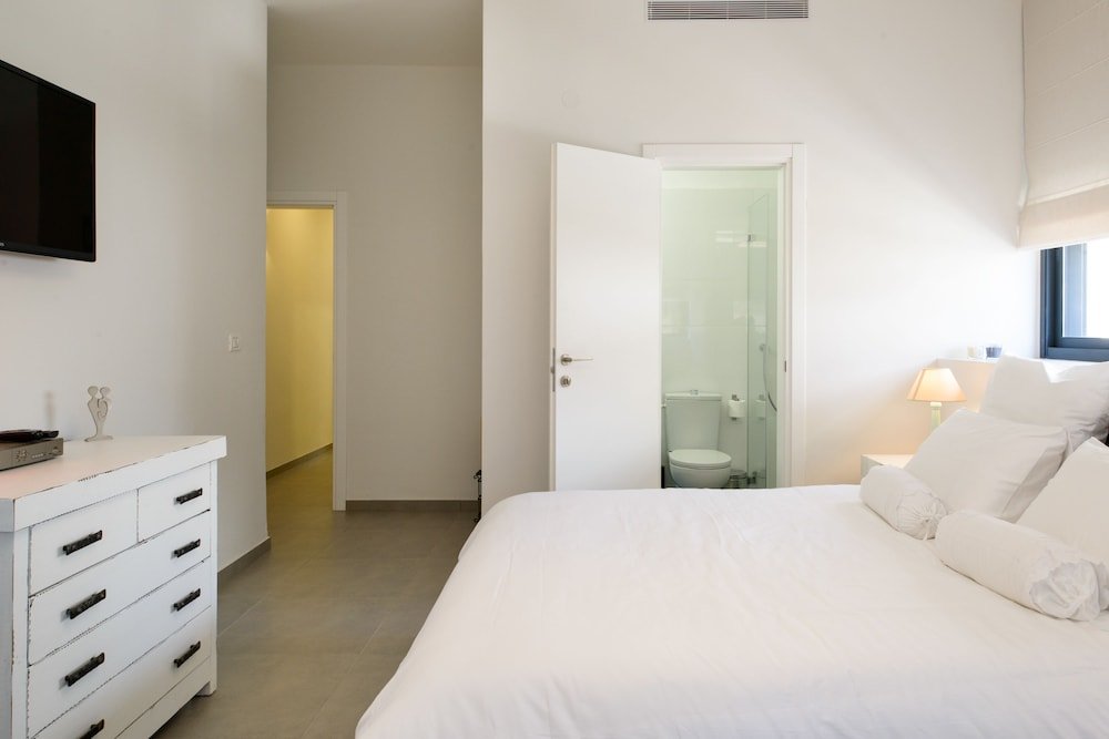 Фото Sunny Luxury Apartments