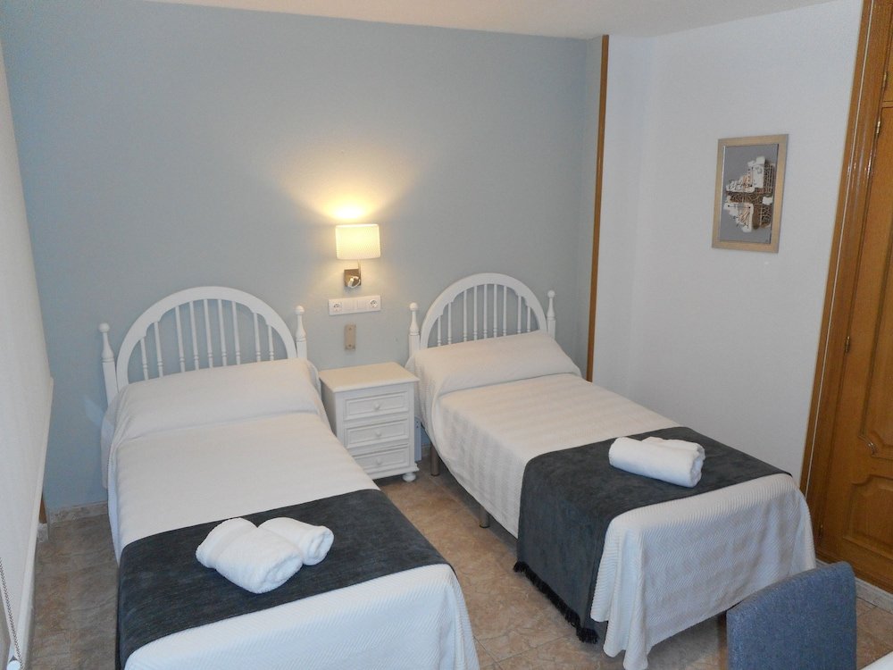 Фото Hostal Gran Vía