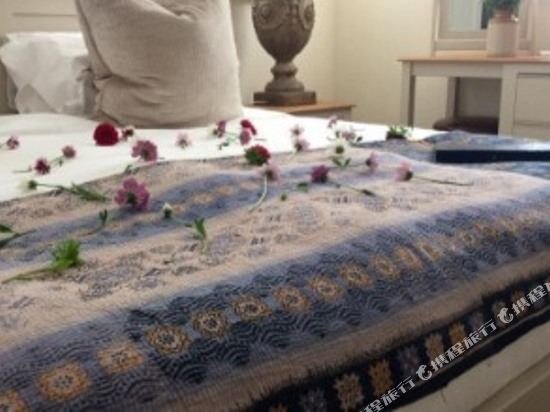 Фото The Bell at Hampton Poyle