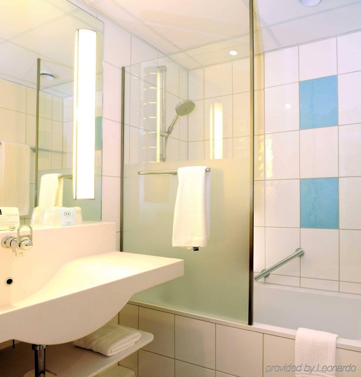 Фото Novotel Rotterdam Schiedam