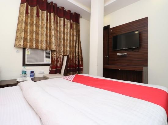 Фото Oyo 28646 Hotel Golden Heart